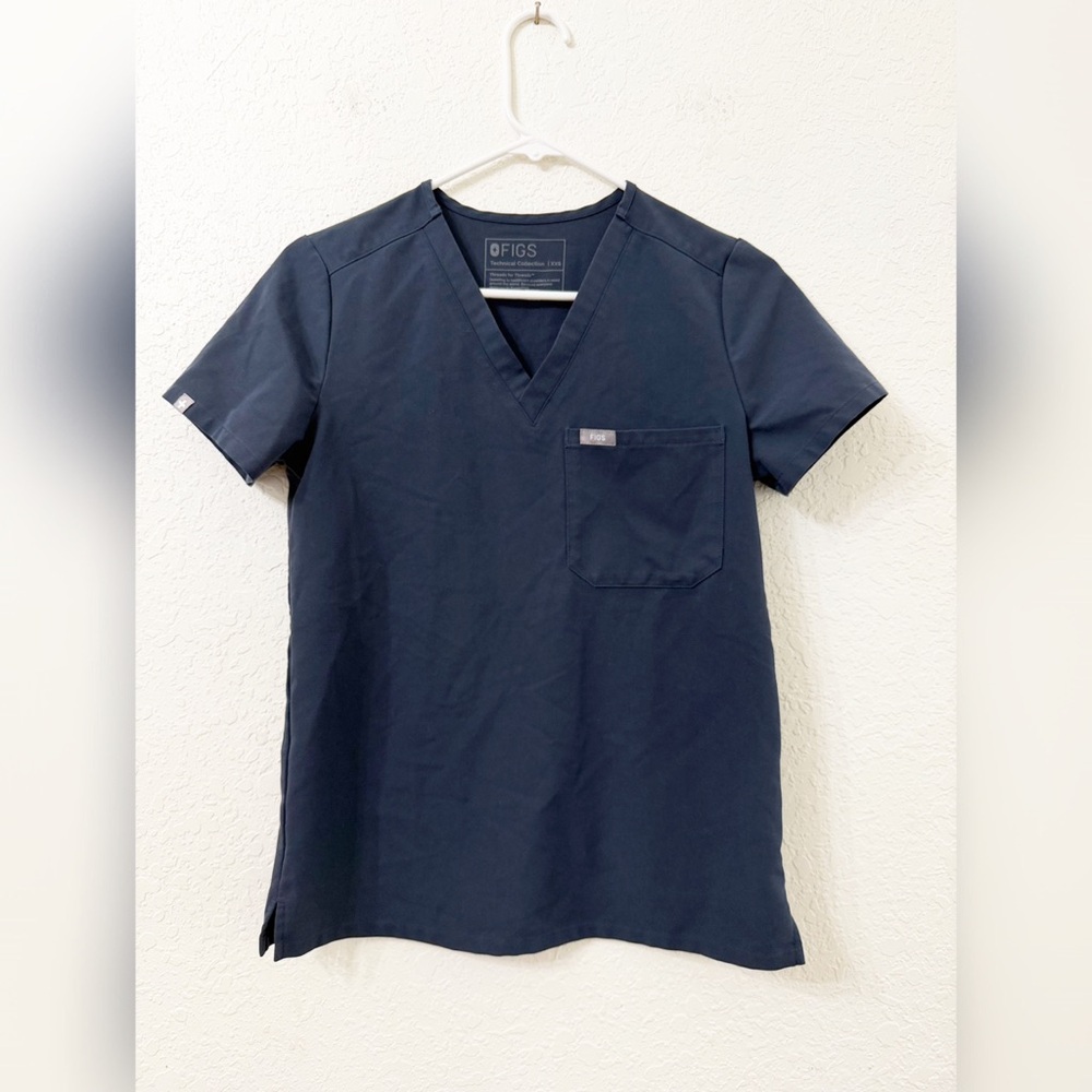 Figs Navy Catarina One-Pocket Scrub Top - XXS